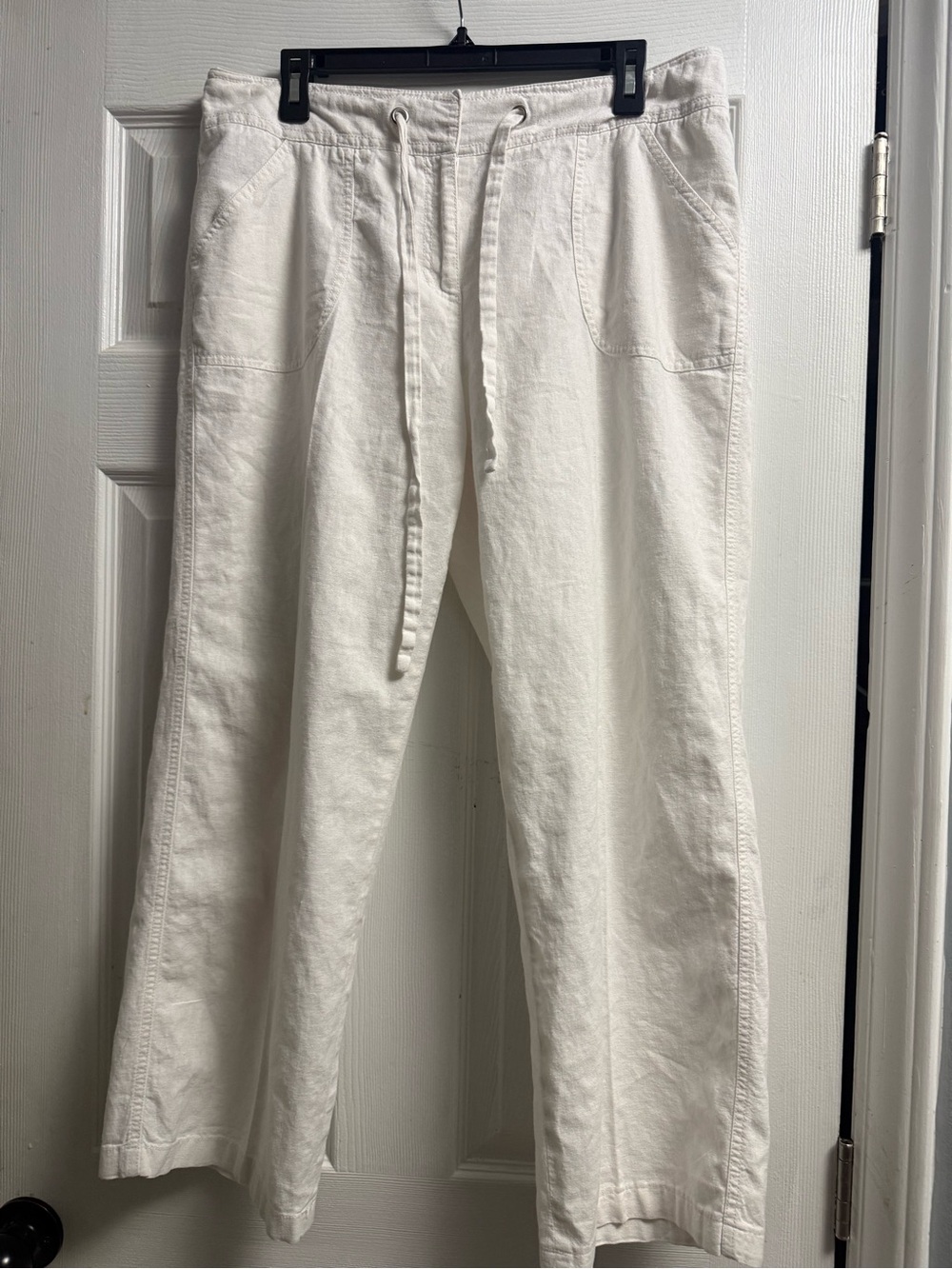 new directions White Cropped Drawstring Pants